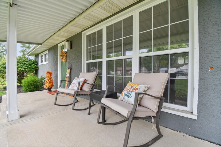 Property Photo:  43 3rd SW Avenue  OH 43062 
