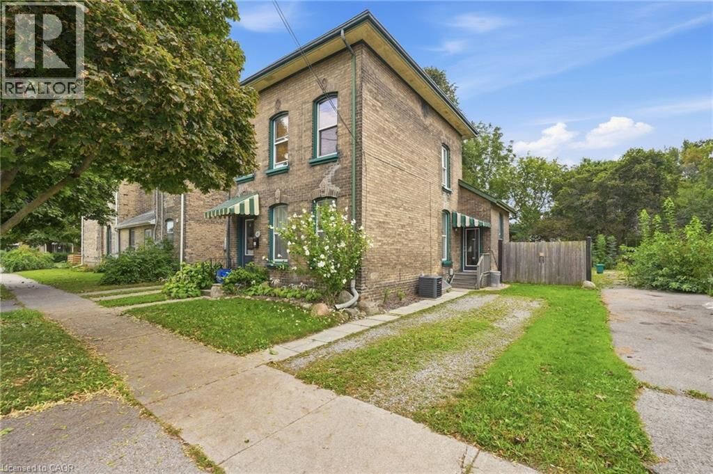 Property Photo:  45 East Avenue  ON N3S 3L2 