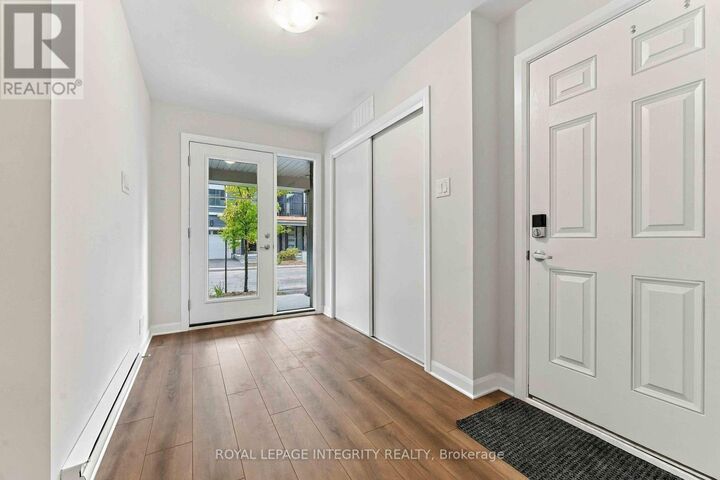 Property Photo:  514 Woodlily Private  ON K2T 0S6 
