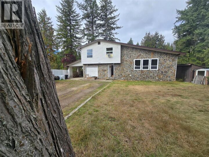 Property Photo:  337 Riverview Crescent  BC V0E 1N2 