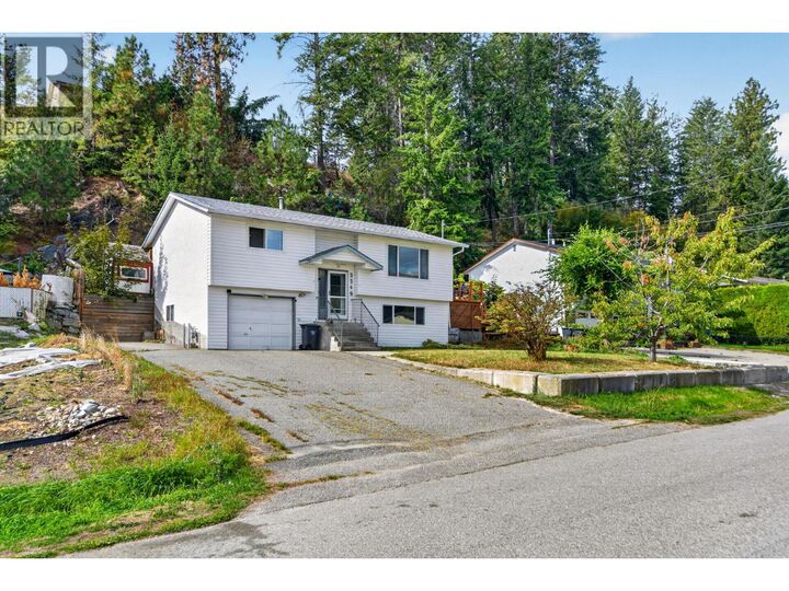 Residential at 3246 McGinnis Road, West Kelowna