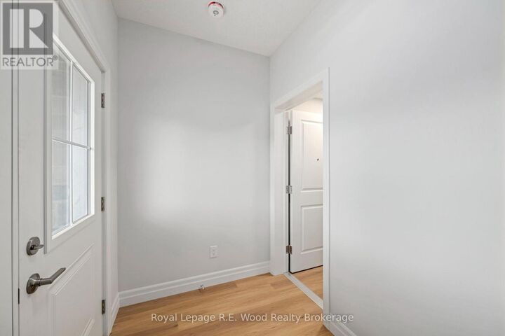 Property Photo:  11 Hoylake Road  ON N5R 0R9 