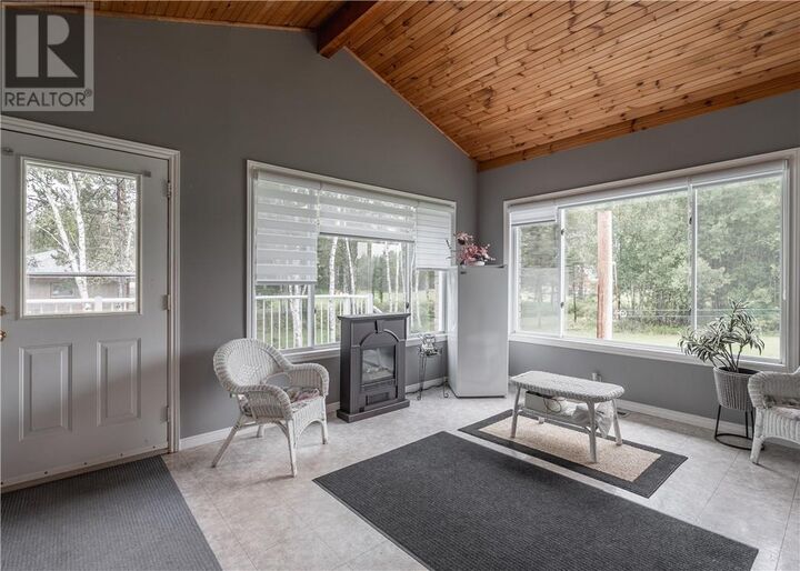 Property Photo:  636 Gravel Drive  ON P3P 1R3 