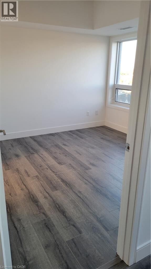 Property Photo:  1 Wellington Street 610  ON N3T 2L3 