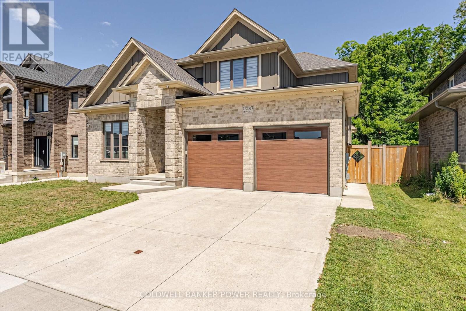 Property Photo:  2202 Tripp Drive  ON N6P 0H4 