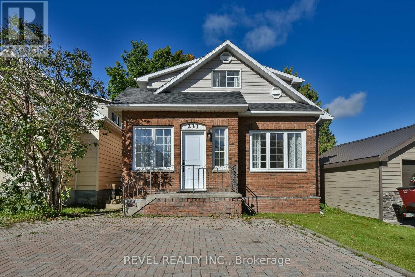 Property Photo:  231 Cherry Street  ON P4N 6W3 