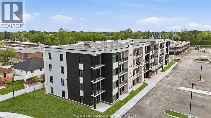 Property Photo:  595 Lily Mac Boulevard 211  ON N6E 3N7 