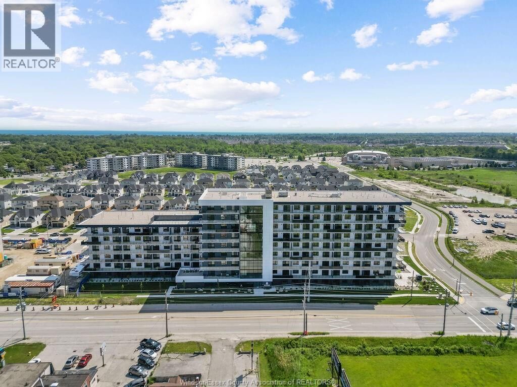 Property Photo:  1624 Lauzon 102  ON N8S 0B7 