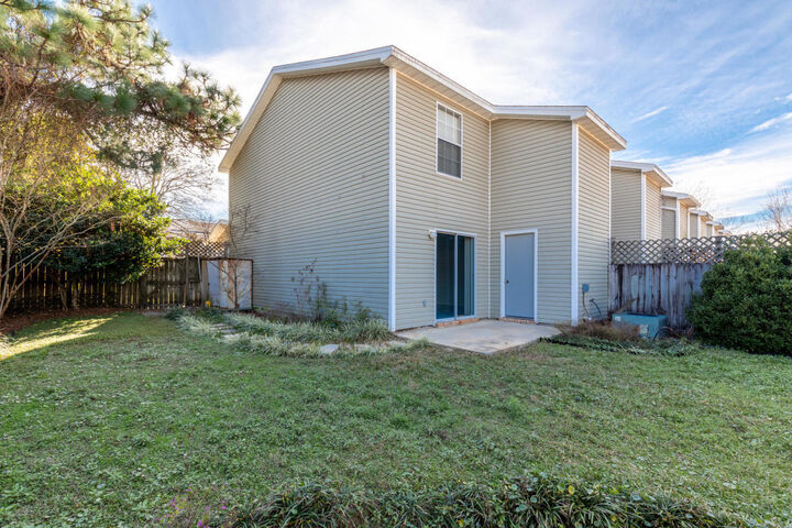 Property Photo:  2415 Suwanee Lane  FL 32547 