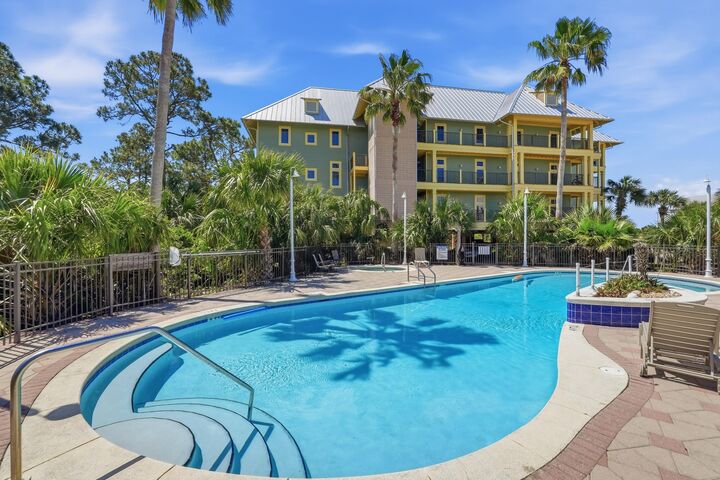 Property Photo: 152 Cape Pointe Drive 152 FL 32456