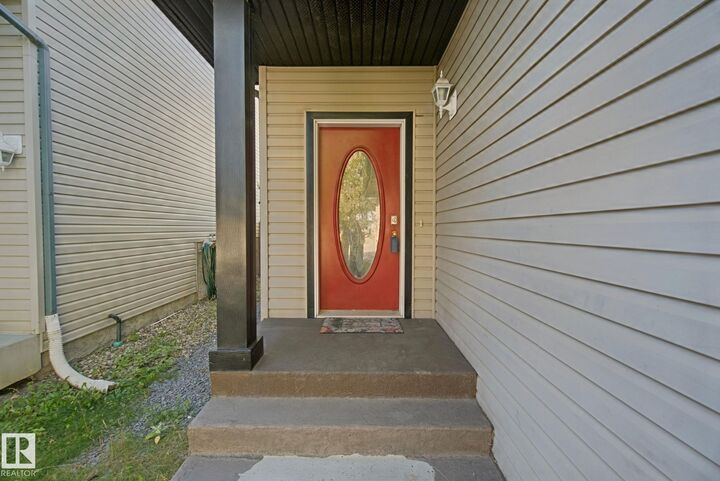 Property Photo:  610 87 Street SW  AB T6X 1G5 