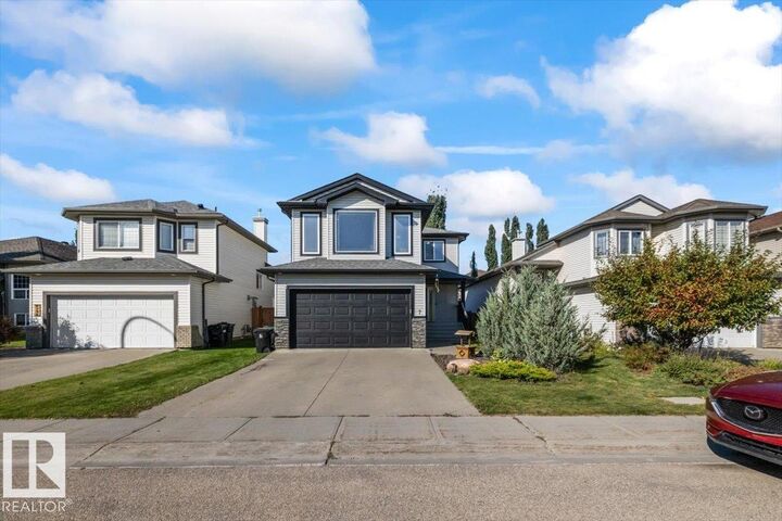 Property Photo:  7 Lamplight Drive  AB T7X 4R3 