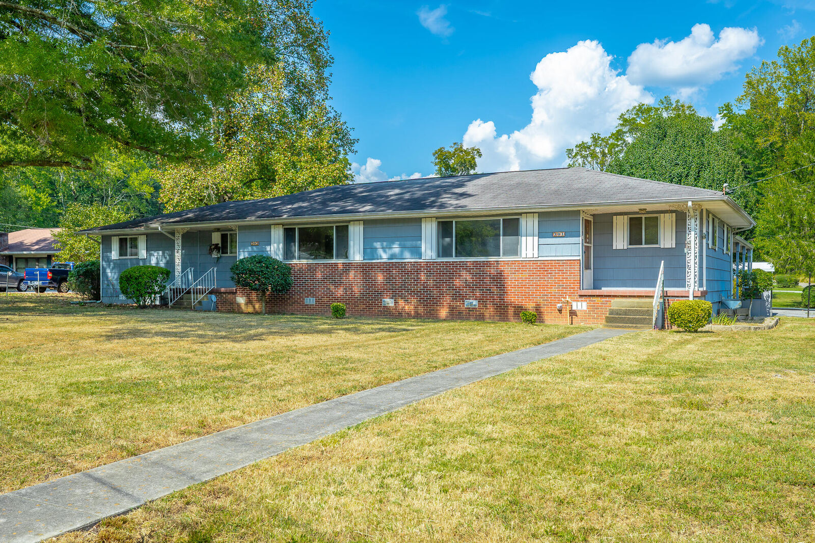 Property Photo:  303 Browntown Road  TN 37415 