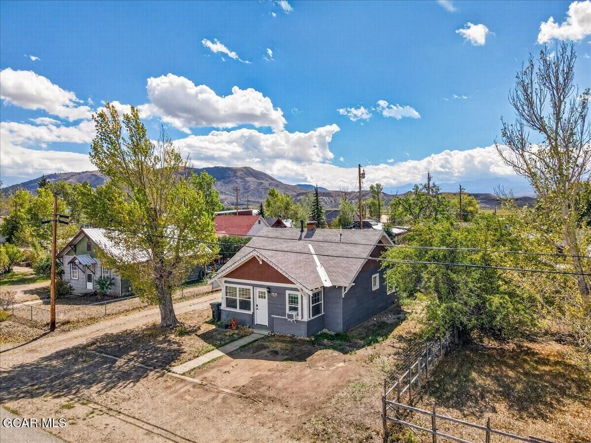 Property Photo:  404 South Range Avenue  CO 80459 