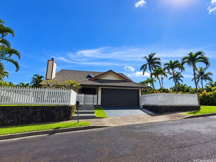 Property Photo:  47-644 Halemanu Street  HI 96744 