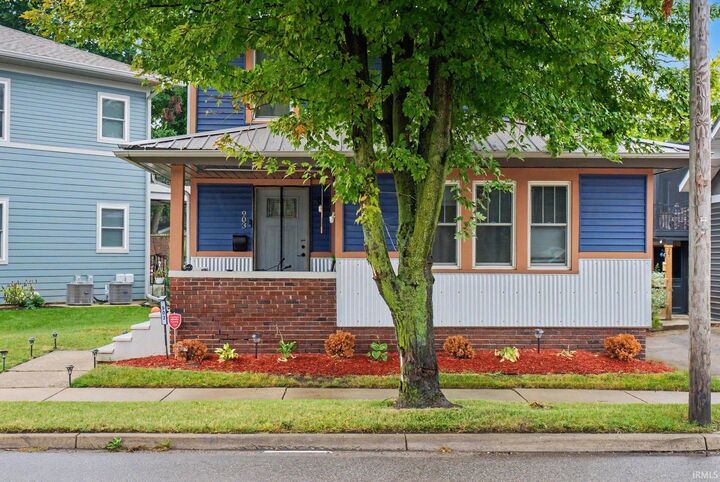 Property Photo: 903 Portage Avenue IN 46616-1415