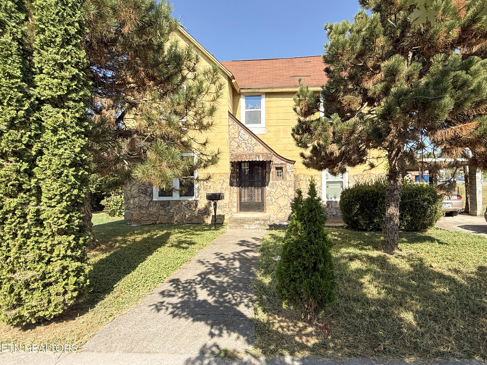 Property Photo: 3023 Linden Ave TN 37914