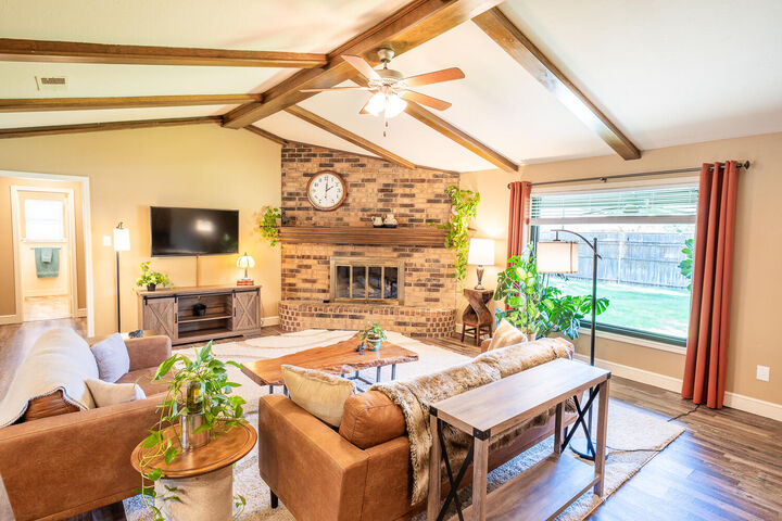 Property Photo: 8006 Utica Avenue TX 79424