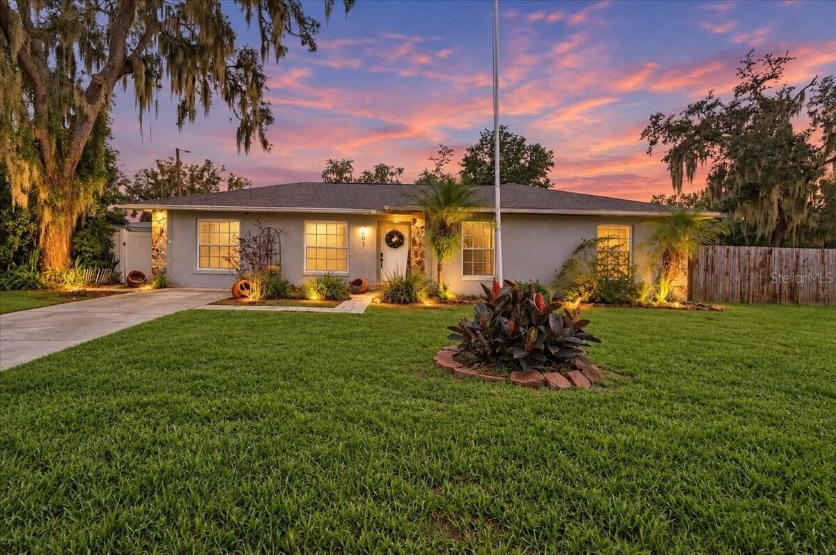 Property Photo: 3607 Deborah Drive FL 33810