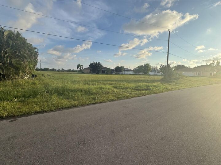Property Photo: 2724 NW 11th Street FL 33993
