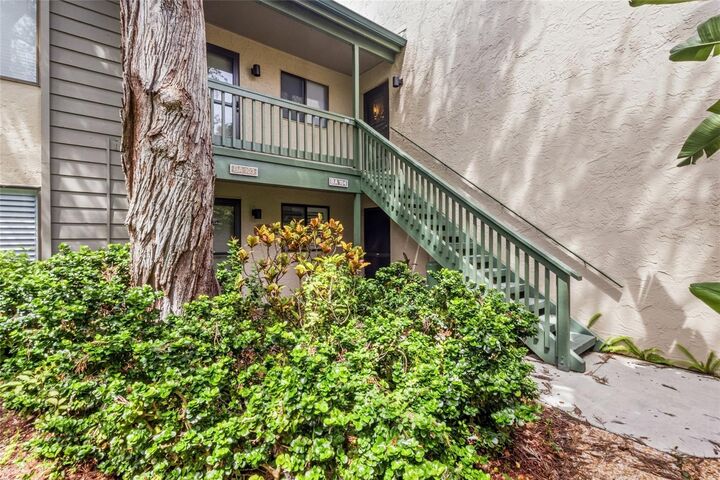 Property Photo:  1601 Bayhouse Point Drive 204  FL 34231 