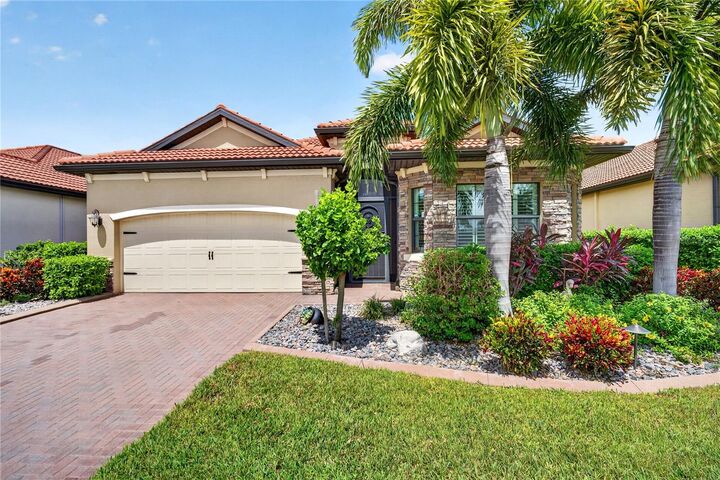 Property Photo:  23515 Waverly Circle  FL 34293 