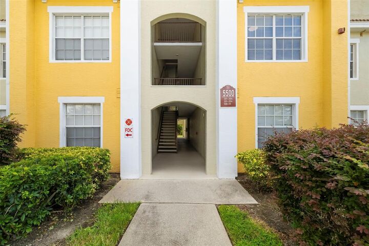 Property Photo:  5500 Bentgrass Drive 6-203  FL 34235 