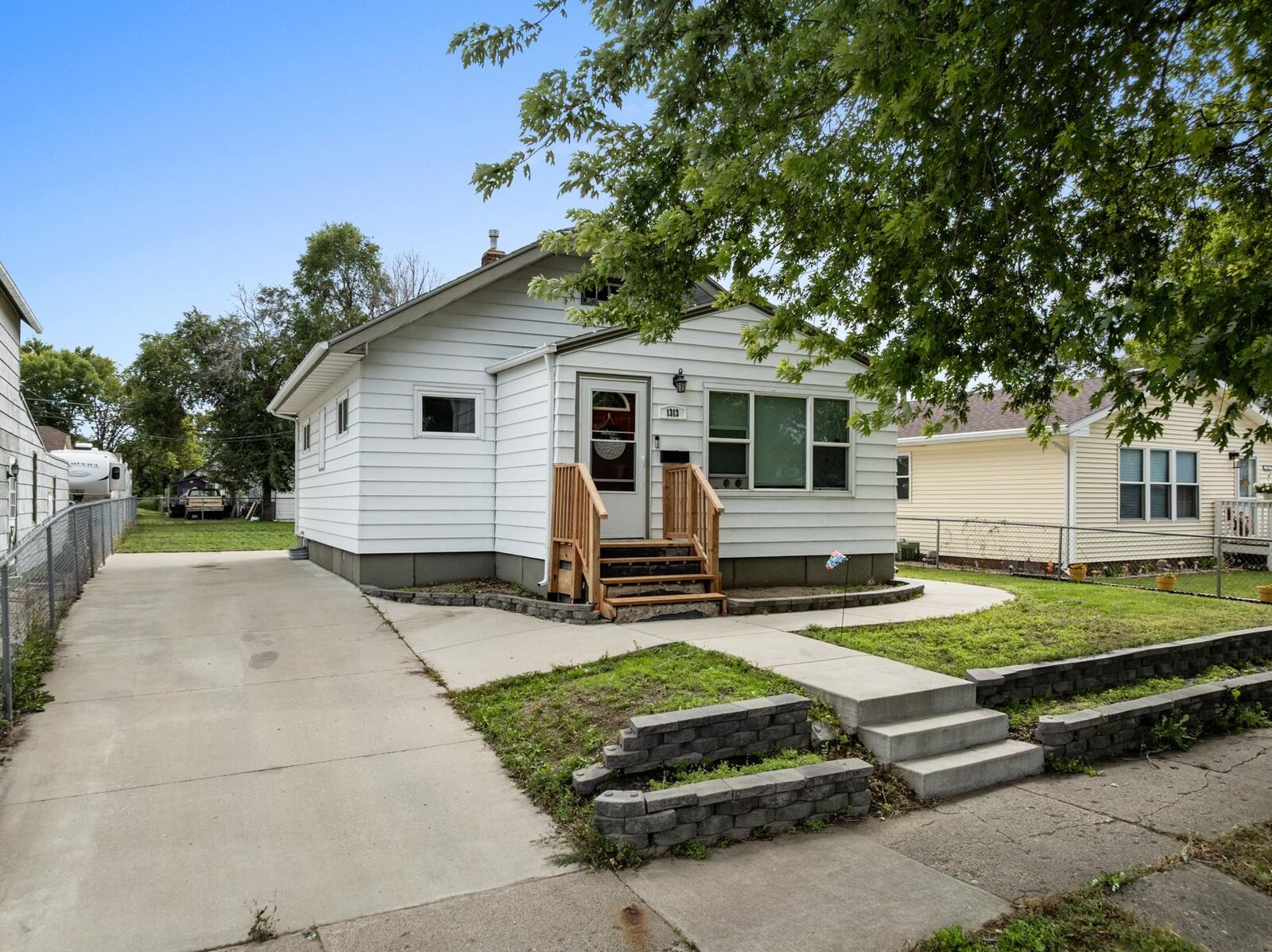 Property Photo: 1313 S Main St ND 58701