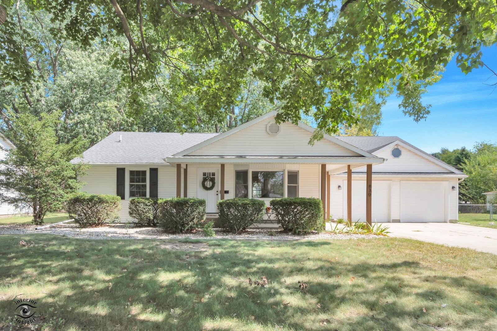 Property Photo: 830 W River Street IL 60914