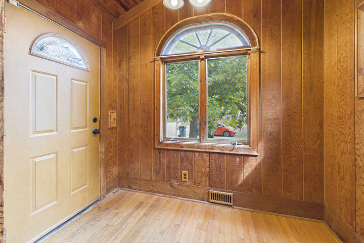 Property Photo:  2606 Elder Lane  IL 60131 