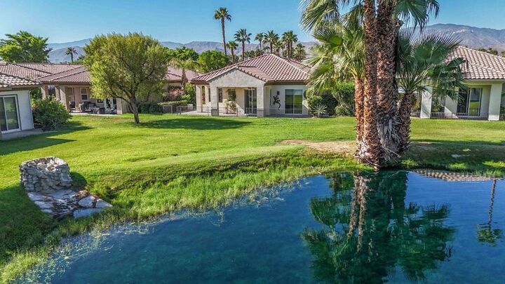 Property Photo: 2 Wimbledon Drive CA 92270