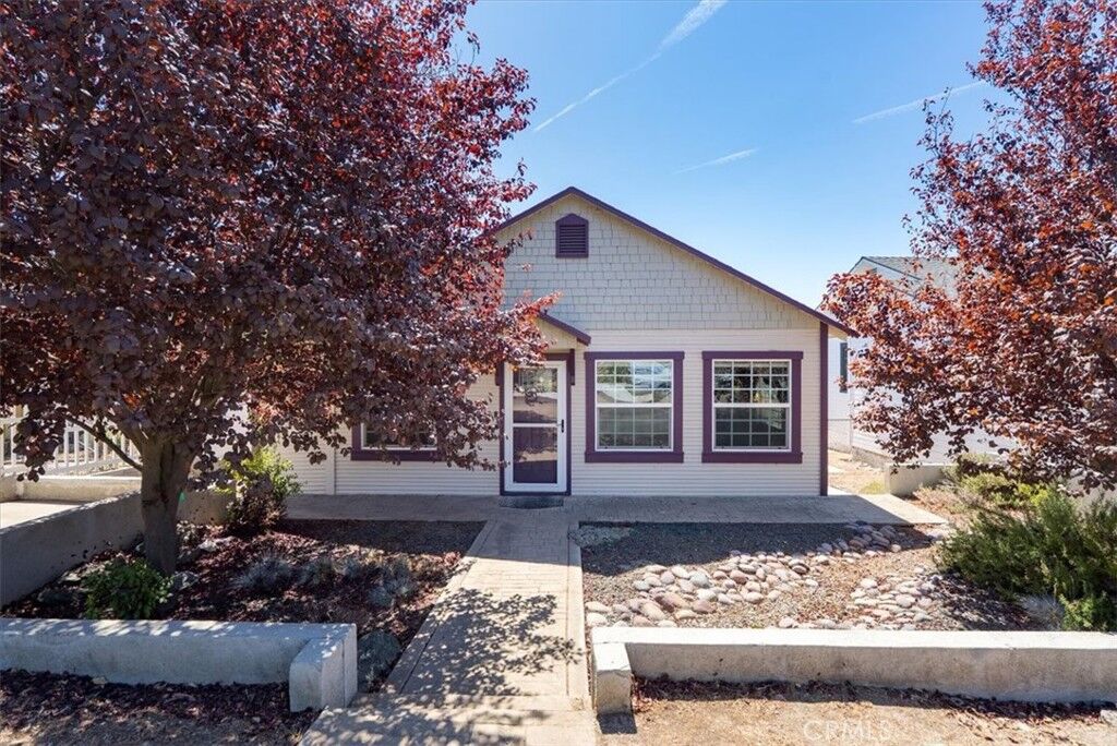 Property Photo:  125 Capitol Hill  CA 93446 