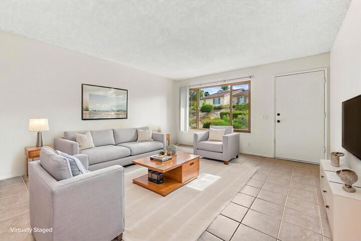 Property Photo: 4394 Albatross Way CA 92057