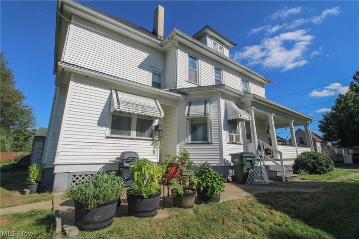 Property Photo:  403 Somer Street  OH 44431 