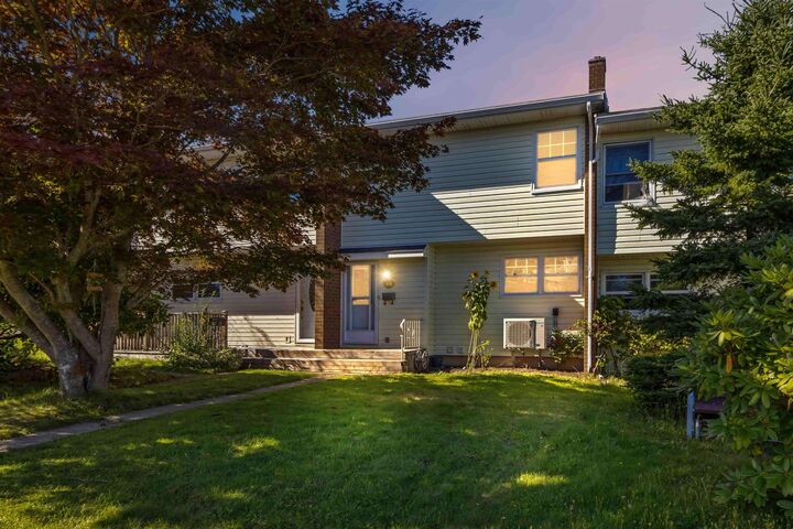 Property Photo:  19 Aberdeen Court  NS B2X 1K4 