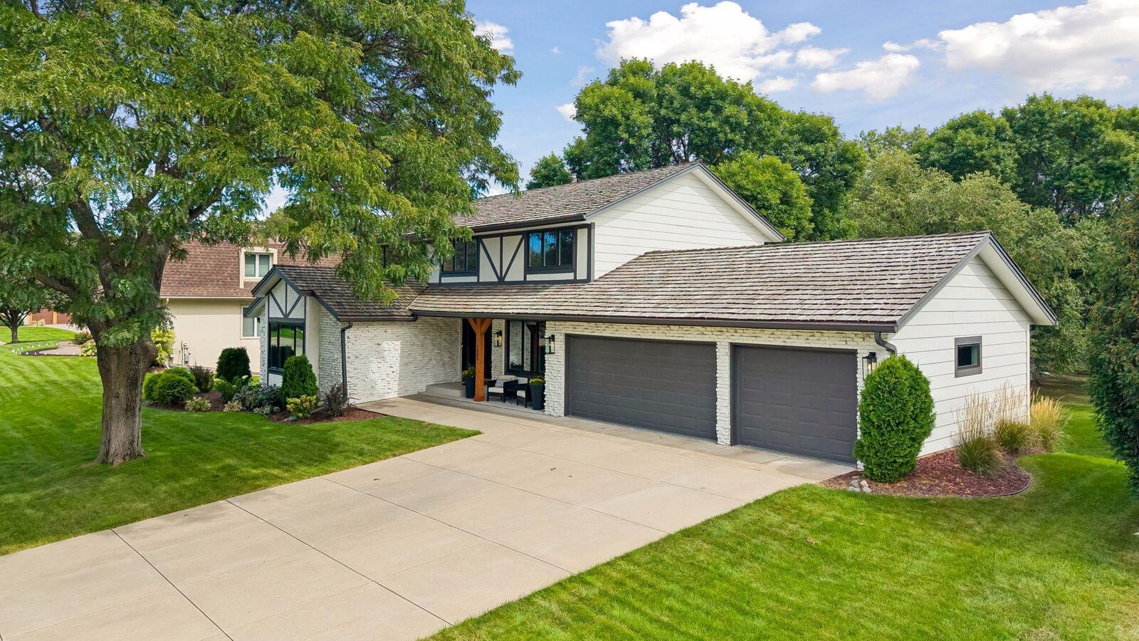 Property Photo:  7505 Hyde Park Drive  MN 55439 