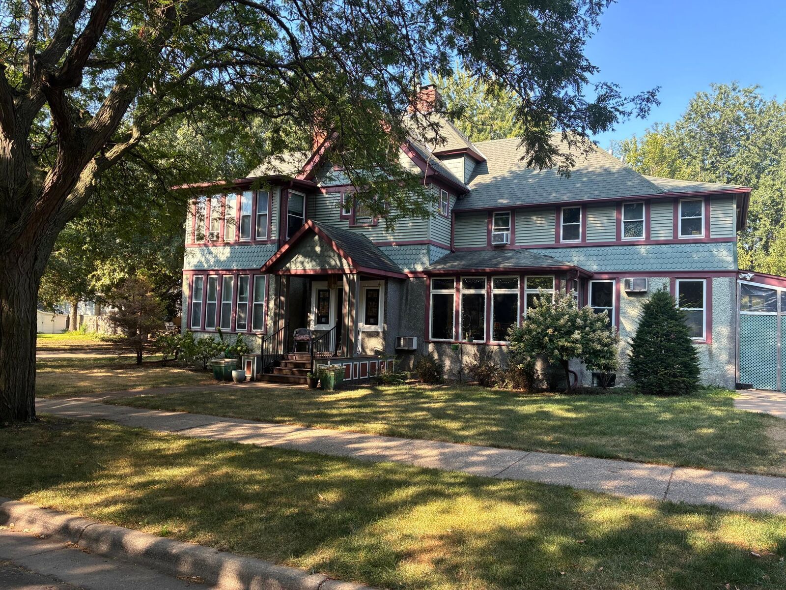 Property Photo:  1857 Carroll Avenue  MN 55104 