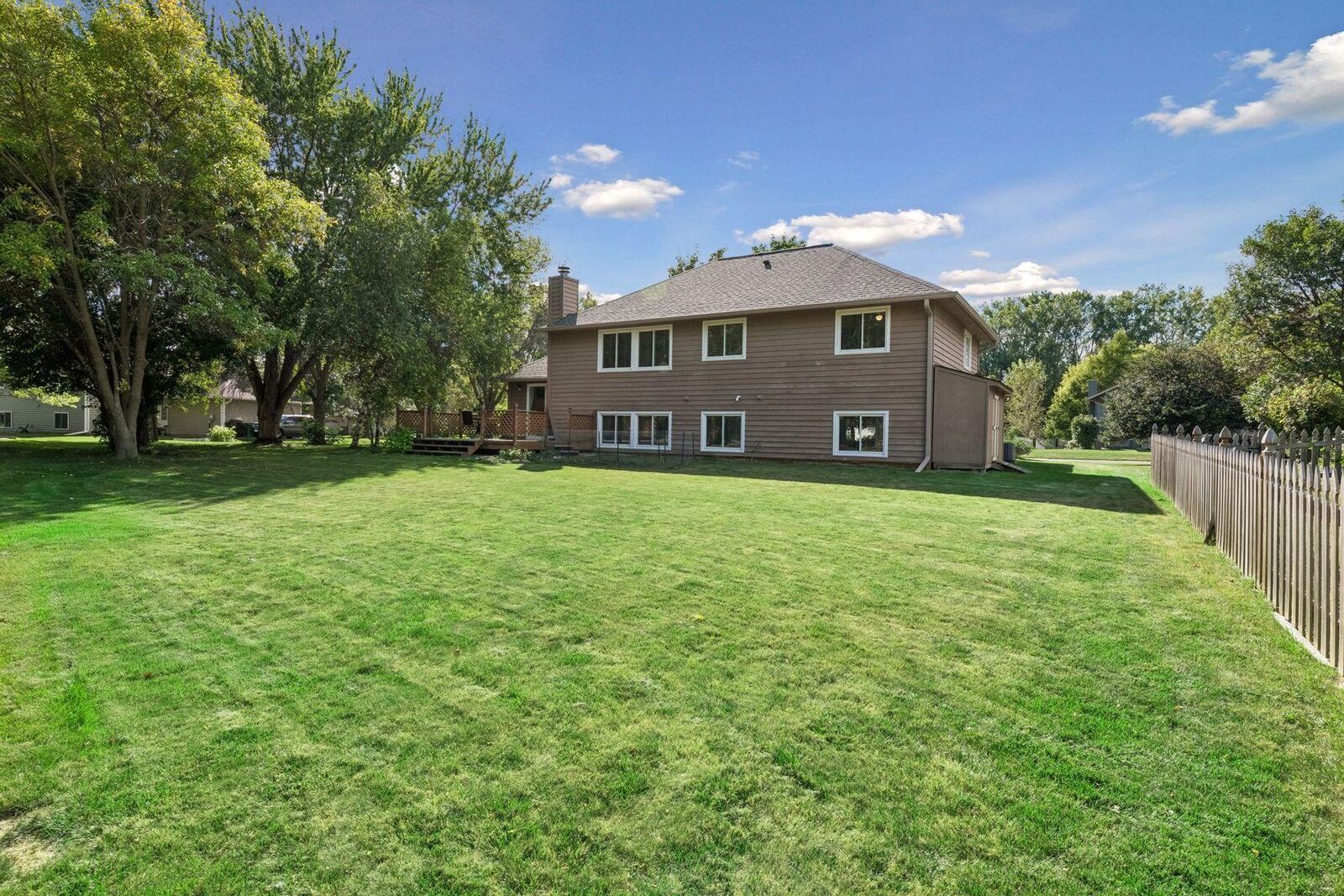 Property Photo: 4160 Polaris Lane N MN 55446