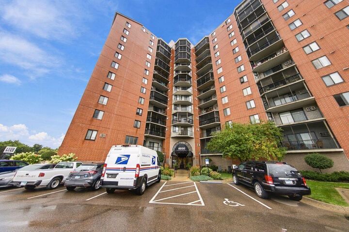Property Photo: 6500 Woodlake Drive 210 MN 55423