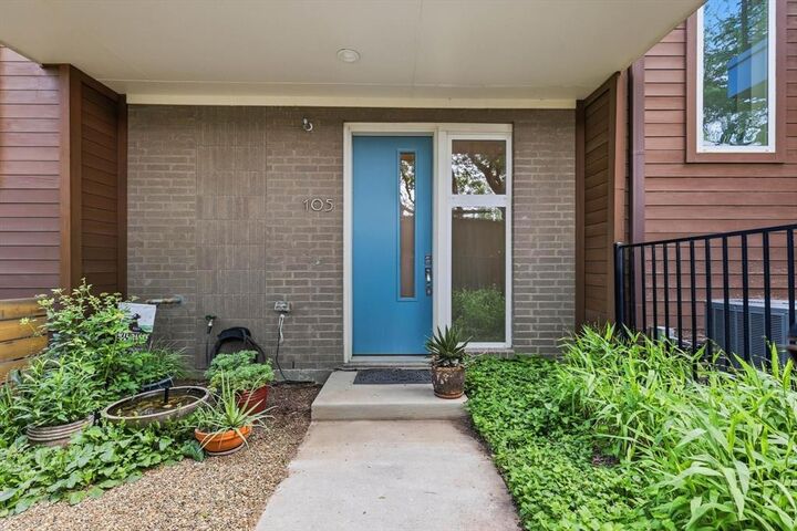 Photo de la propriété:  4620 Munger Avenue 105  TX 75204 