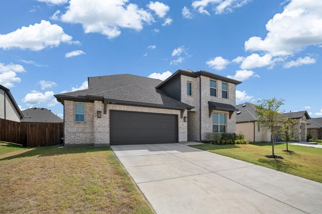 Property Photo:  412 Wabash Drive  TX 75167 