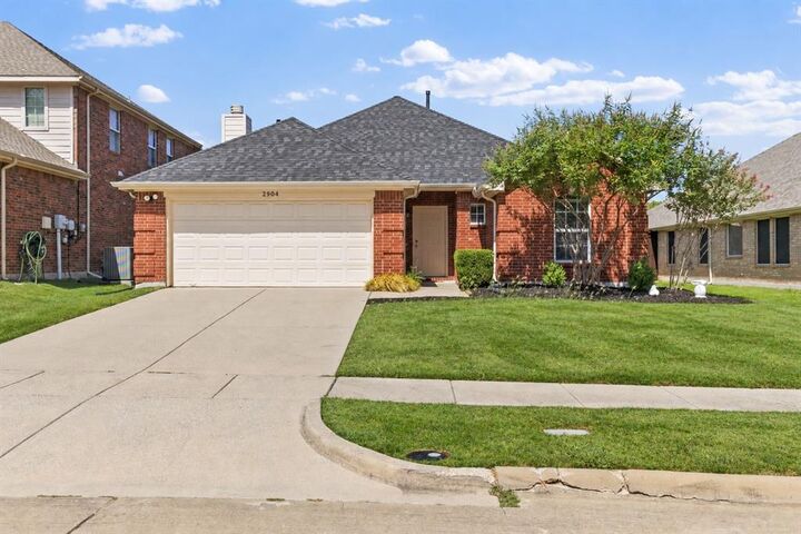 Property Photo: 2904 Midstream Drive TX 75098