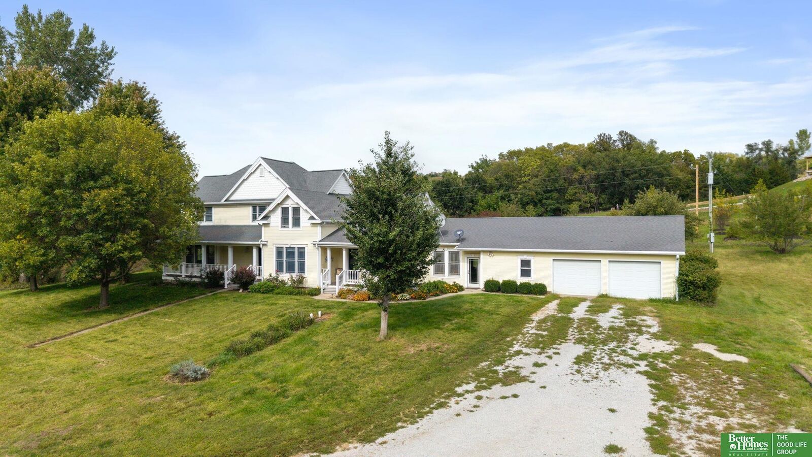 Property Photo: 2048 Horse Creek Road IA 51652