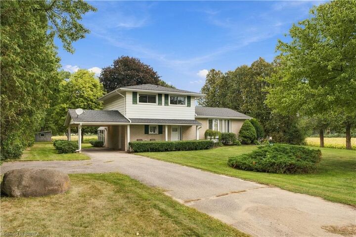 Property Photo:  638 Oak Park Road  ON N3T 5L8 