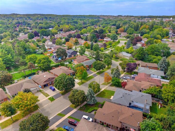 Property Photo:  35 Windy Ridge Drive  ON N2P 1R9 