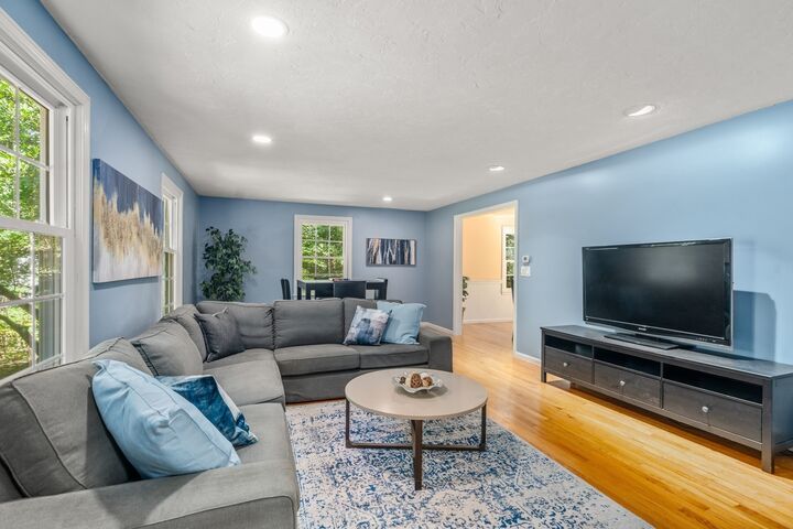 Property Photo:  942 Salem End Road  MA 01702 