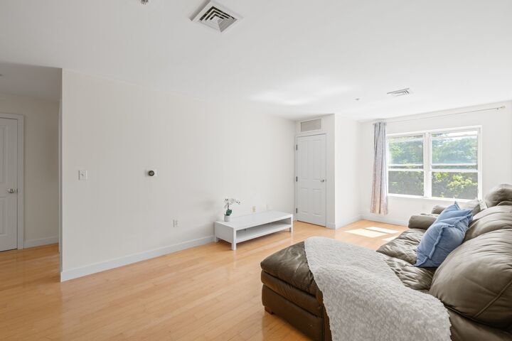Property Photo: 30 Franklin St 312 MA 02148