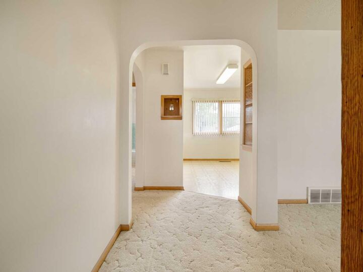 Property Photo:  824 Stafford Drive N  AB T1H 2B6 
