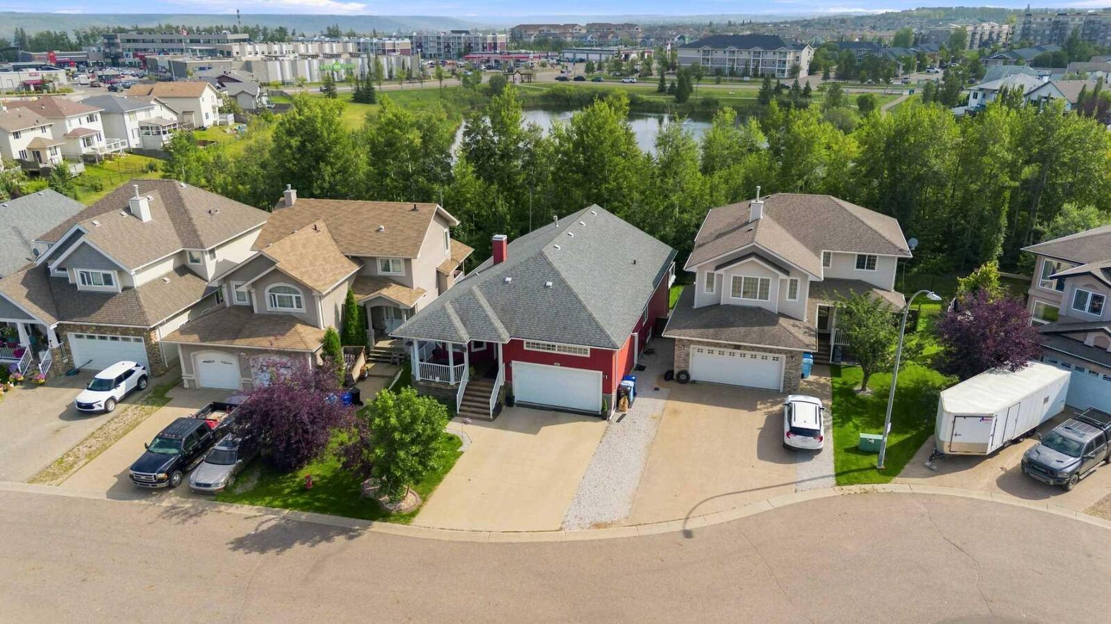 Property Photo:  127 Peterson Lane  AB T9K 0B1 