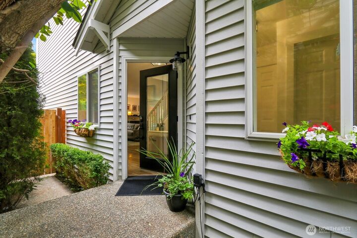 Property Photo: 7023 Autumn Avenue SE WA 98065